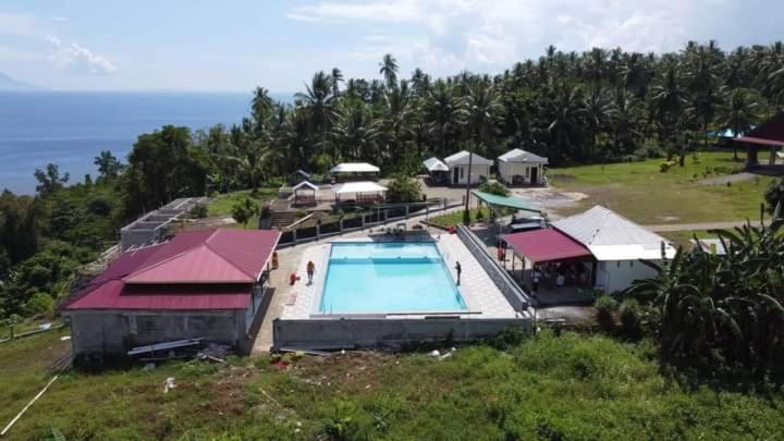 Tambala Hills Villa Tanahwangko Exterior photo